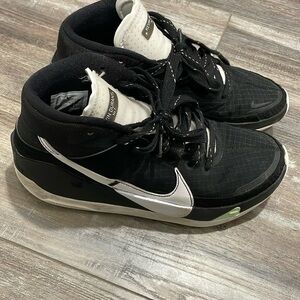 Kevin Durant 13 TB Promo Black and White 7.5